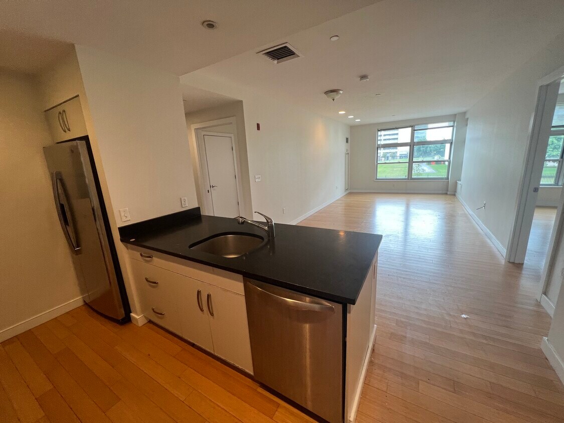 Foto principal - 601 Albany St