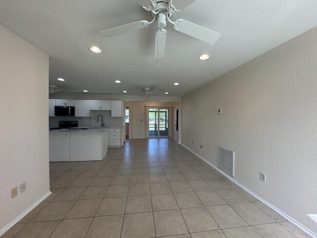 Building Photo - "Updated 3-Bed, 2-Bath home near Highland ...