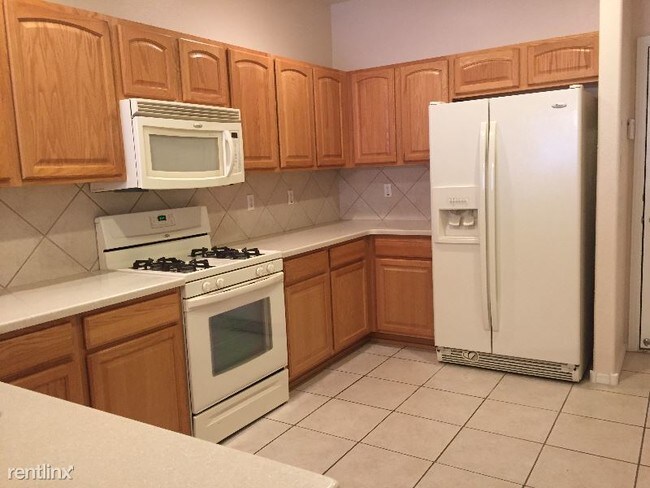 Foto del edificio - 3 br, 3 bath Condo - 4350 San Benito B Unit B