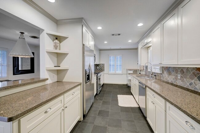 Building Photo - 3422 Norris Dr