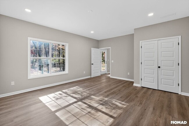 Foto del edificio - 1590 Highland Farm Dr