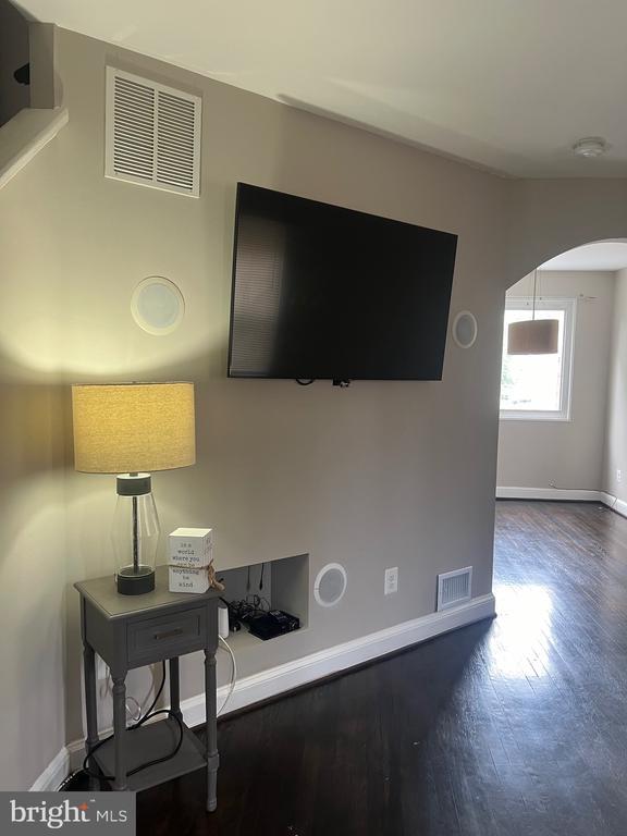 Foto del edificio - 737 Hilltop Terrace SE