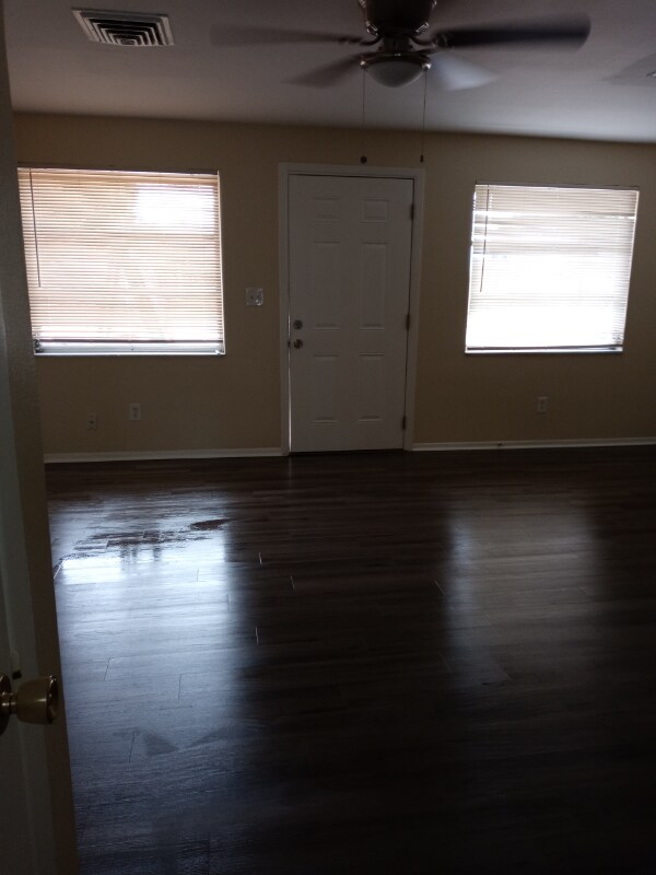 Foto del edificio - 213 20th St SW