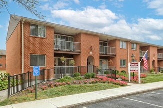 Apartment Leasing Office - Delbrook Manor Apartments