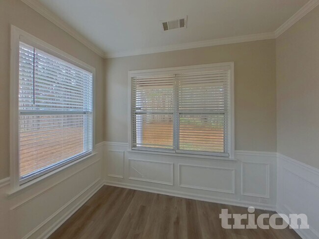 Building Photo - 9106 Valleyview Ct