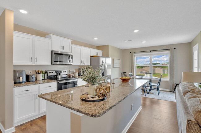 Building Photo - 312 Aspen Dr