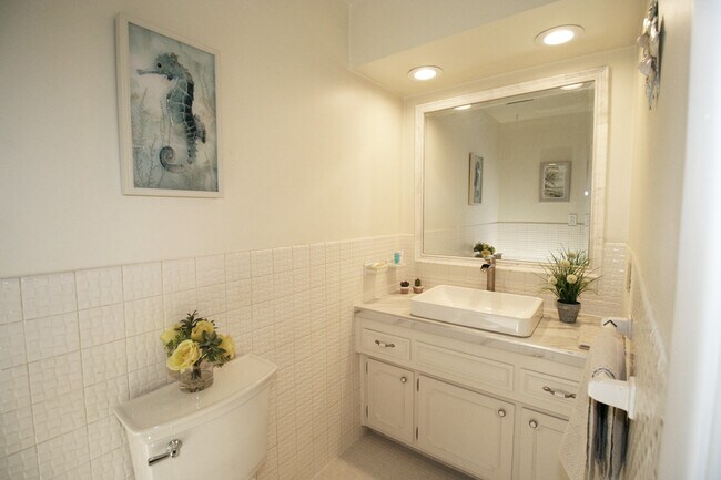 Foto del edificio - 1271 Bonnie Ln