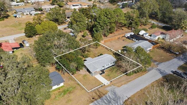 Foto del edificio - Cozy, fenced 2BR, 1.5BA in NE