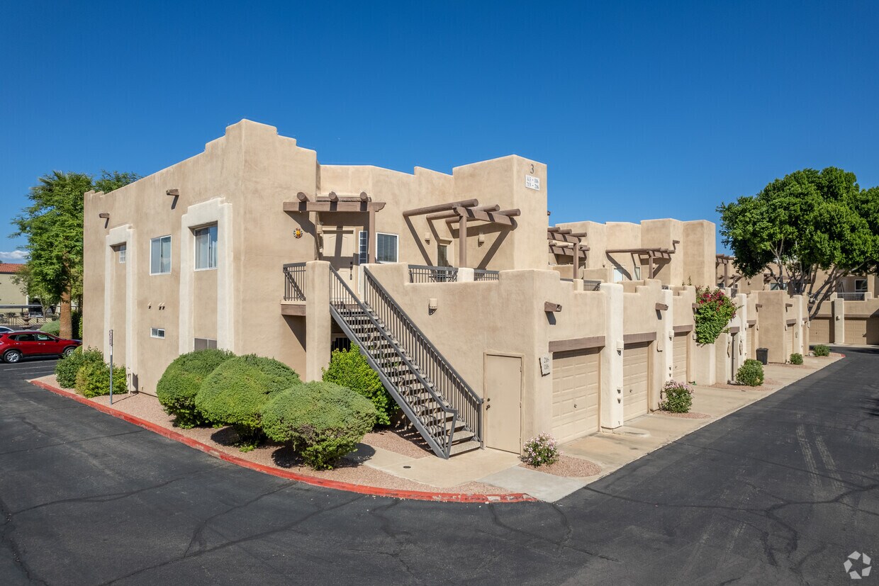 Primary Photo - Pueblo Verde