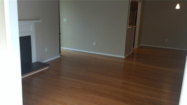 Foto del edificio - 2109 Augusta Dr