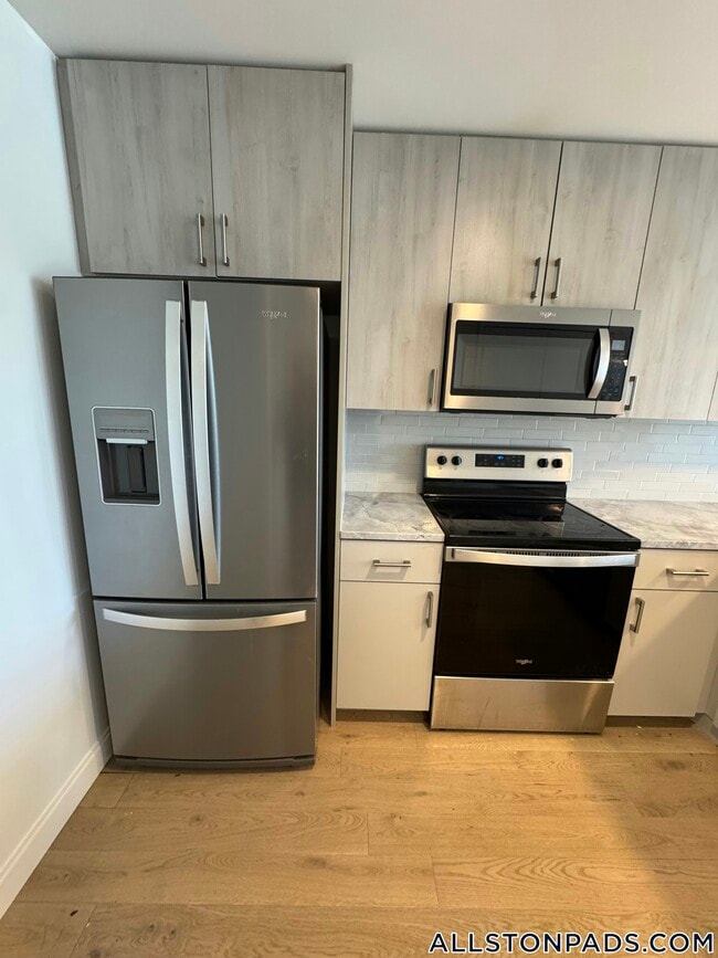 Building Photo - 55 Brighton Ave