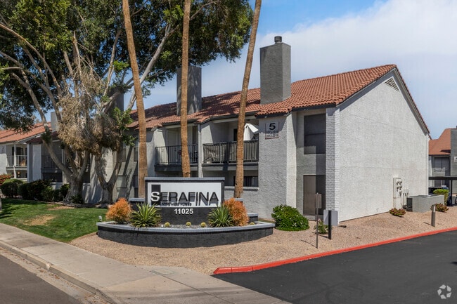 Building Photo - Serafina at South Mountain