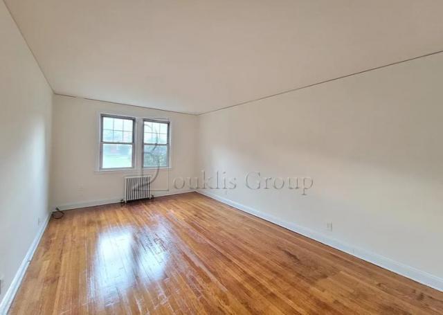 Foto del edificio - 1 bedroom in FLUSHING NY 11354