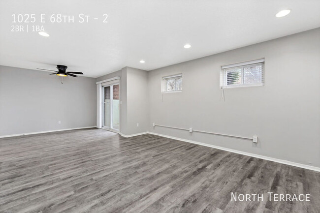 Foto del edificio - 1025 E 68th St
