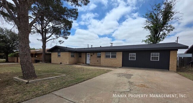 Building Photo - 4603 Mercedes Dr