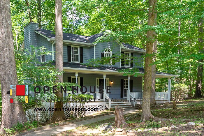 Primary Photo - 818 Victoria Pl, Woodstock