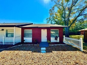 Building Photo - 625 Wildwood Way