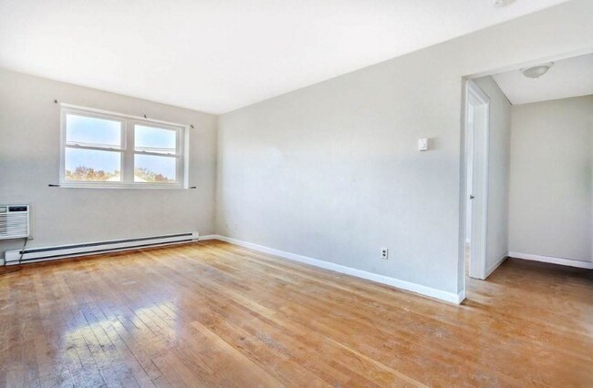 Foto del edificio - 16 Waldemar Ave