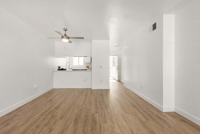 Building Photo - Mar at Grove