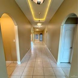 Building Photo - 7 Cardinal Ave W