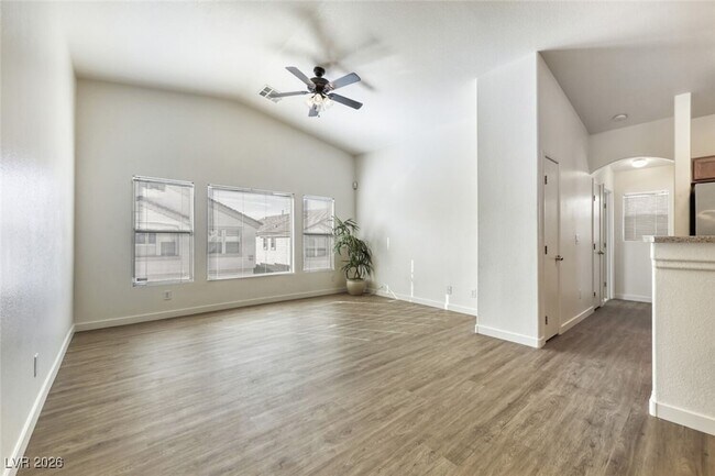 Building Photo - 2572 Land Rush Dr