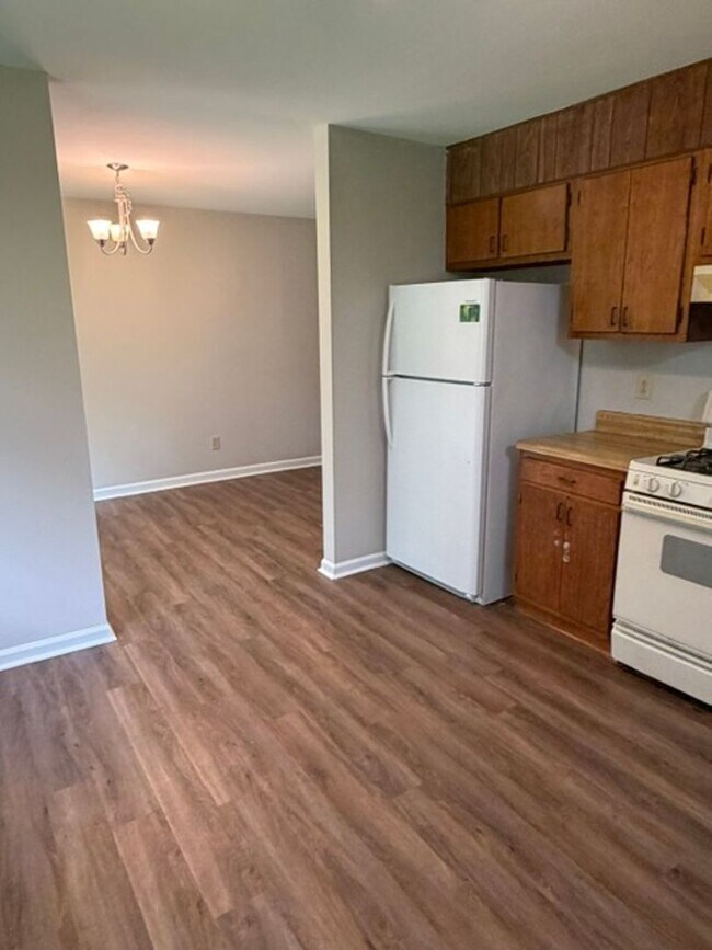 Foto del edificio - 6702 Woodthrush Dr