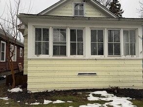 Building Photo - 1715 North Ave