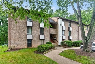 Building Photo - 11617 Stoneview Square