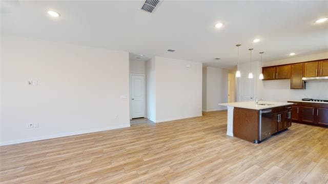 Building Photo - 1008 Adelyn St
