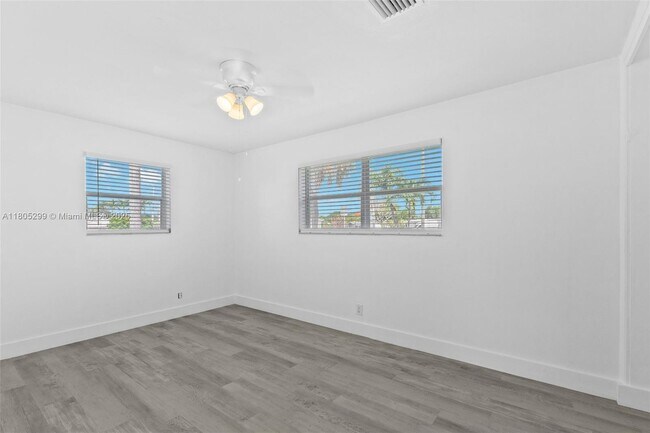 Building Photo - 1708 NW 58th Ave
