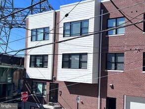 Building Photo - 114 Cotton St