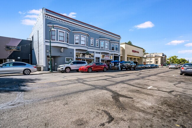 Building Photo - 2318 Santa Clara Ave