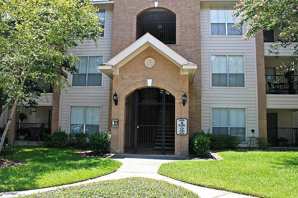 Primary Photo - 8051 Bay Branch Dr