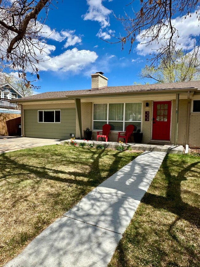 Building Photo - Charming Updated Ranch-Style Home