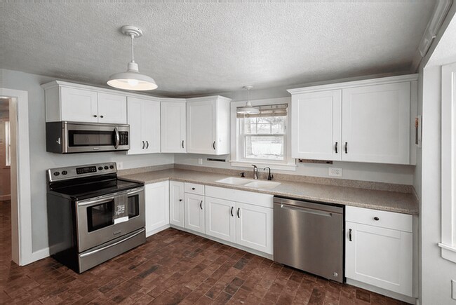 Foto del edificio - 4933 N Parma Rd