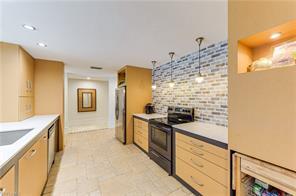 Foto del edificio - 542 92nd Ave N