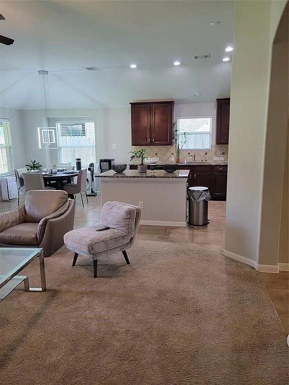Foto del edificio - 17023 Tallgrass Prairie Ln