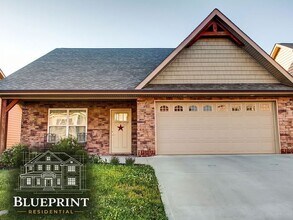 Building Photo - 5415 Laurel Creek Way