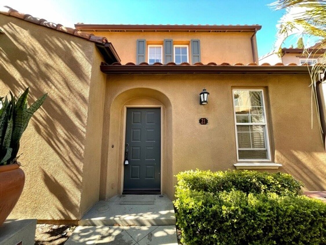 Foto principal - **Coming Soon**3 Bedroom 2 Bath Home in th...