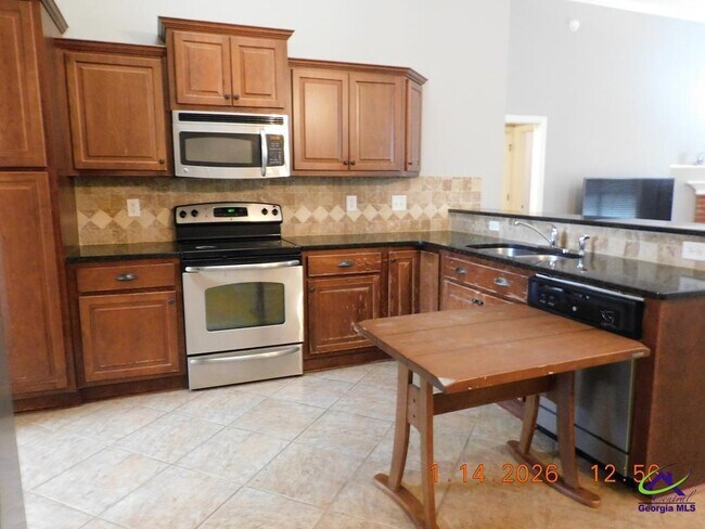 Building Photo - 110 Downshire Way