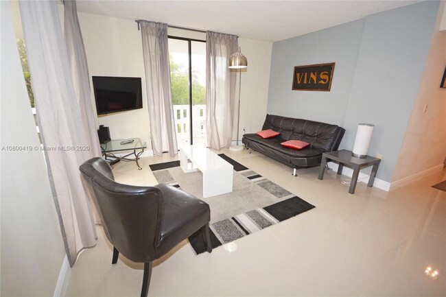 Foto del edificio - 2 bedroom in Hollywood FL 33021