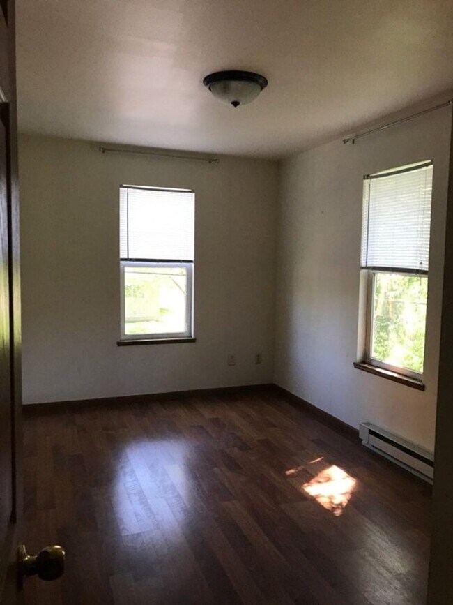 Foto del edificio - 709 Hudson St