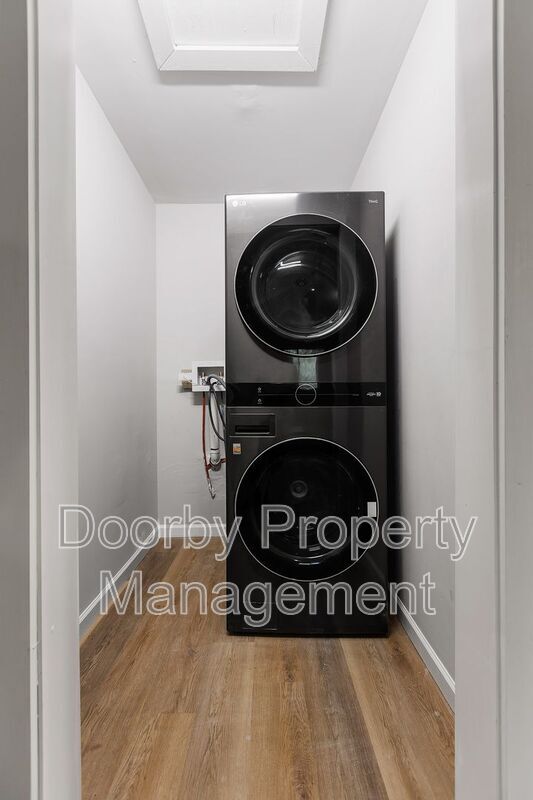 Foto del edificio - 133 W Ridgewood Ave