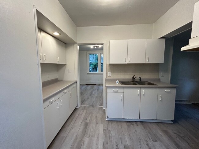 Building Photo - 1224 Eclipse Pl