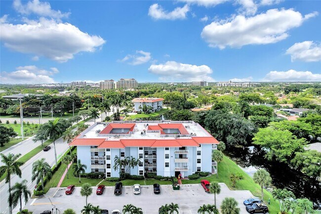 Foto del edificio - 505 S Pine Island Rd