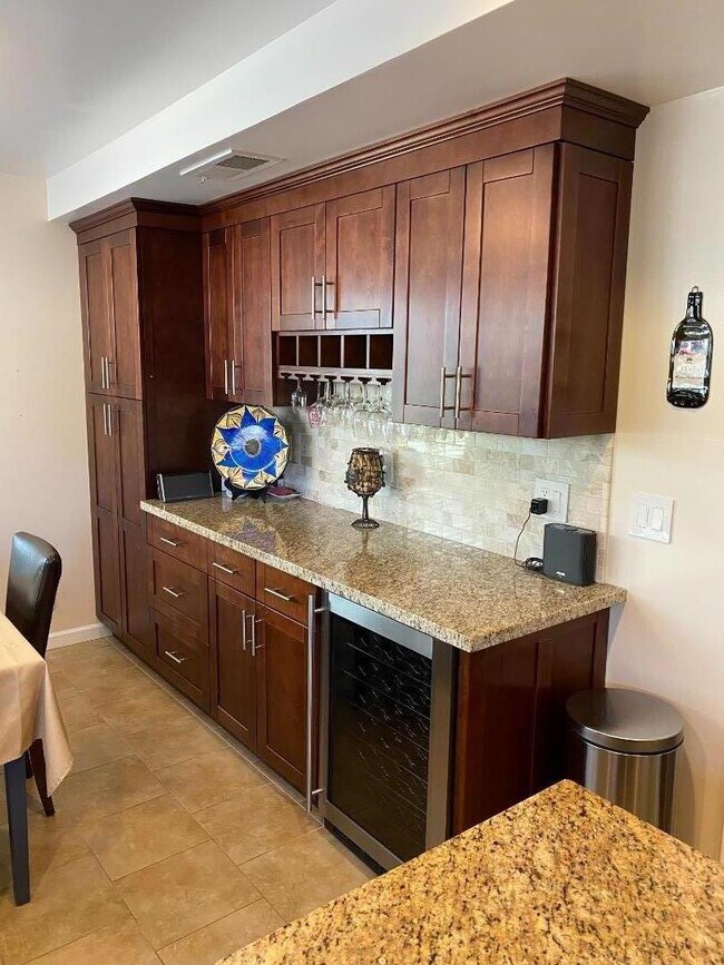 Foto del edificio - 884 Neptune Ct