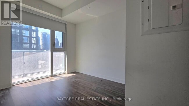 Building Photo - 100 Dalhousie St