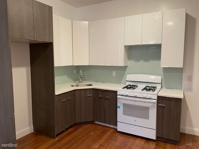 Building Photo - 2 br, 1 bath House - 67 Clerk St #2