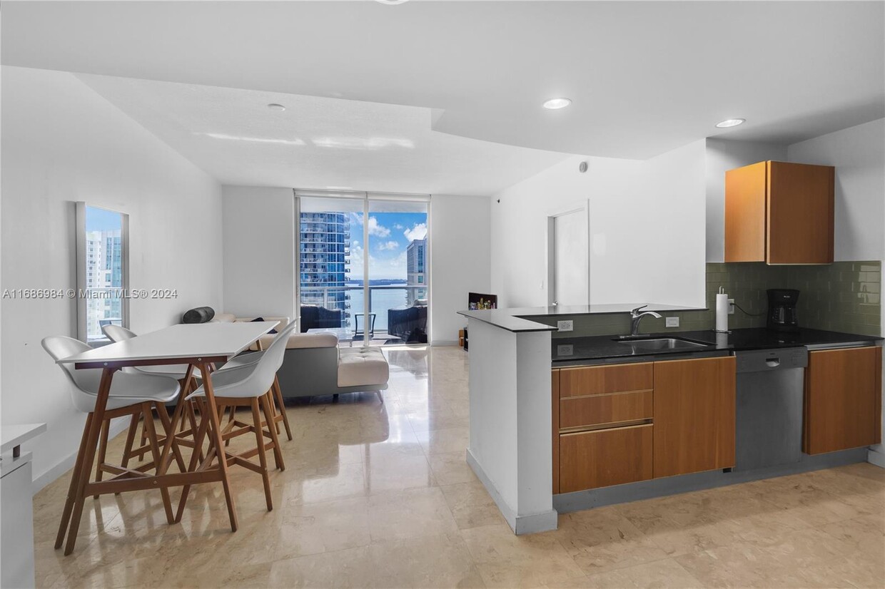 Foto principal - 1060 Brickell Ave