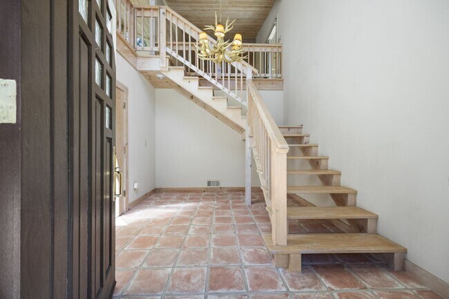 Foto del edificio - 29861 Greenwater Dr